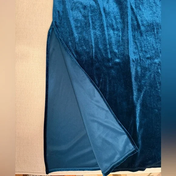 Taylor Velvet Dress - Dark Teal - Picture 8 of 8